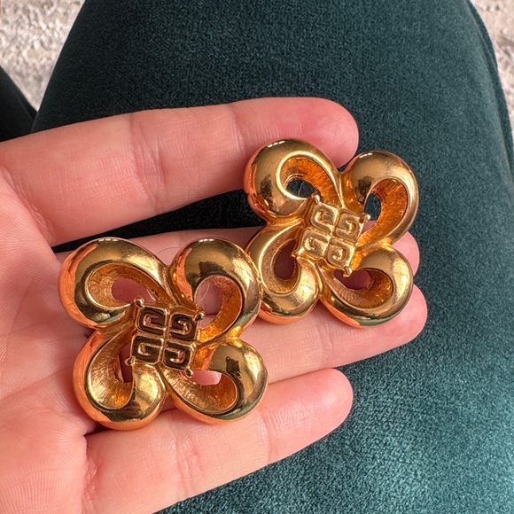 Givenchy Gold Floral Earrings - Picture 4 of 4